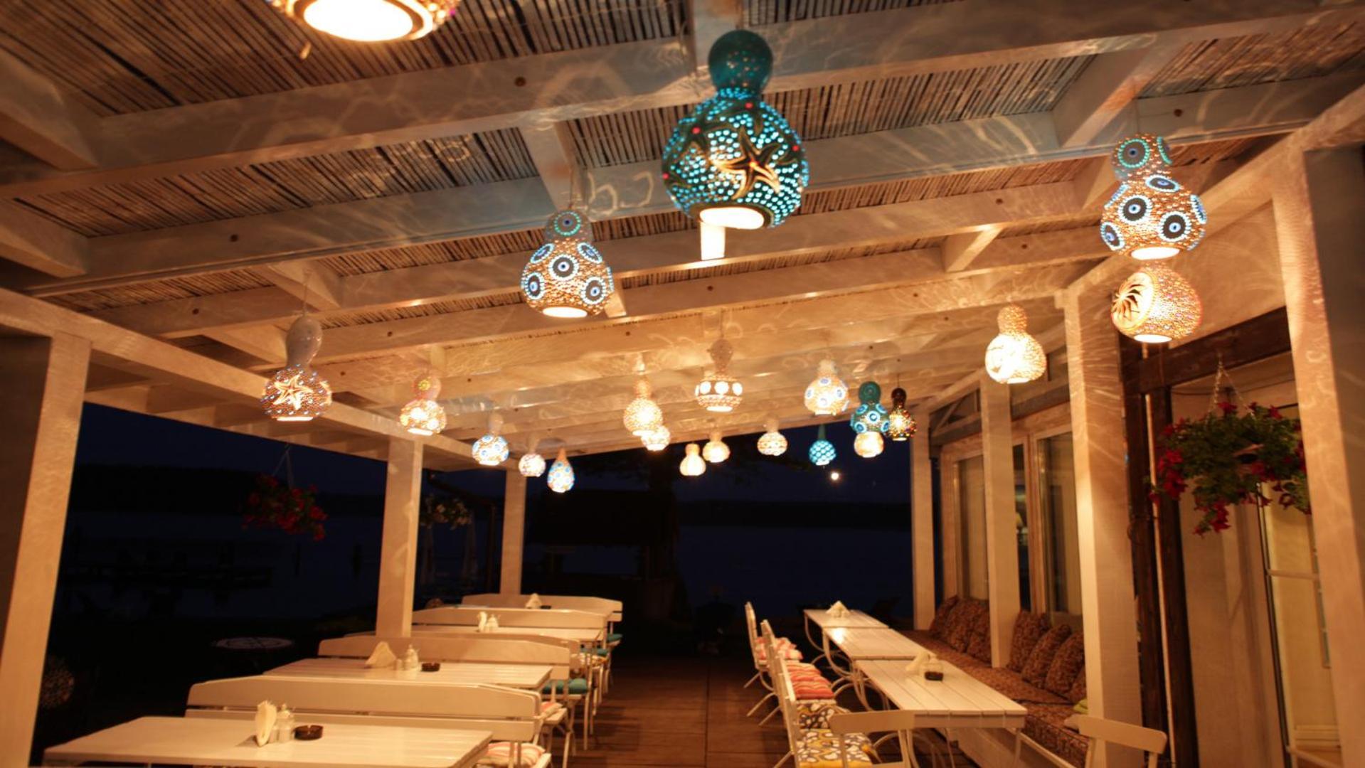 Jablon Lake Resort Pisz Exterior photo